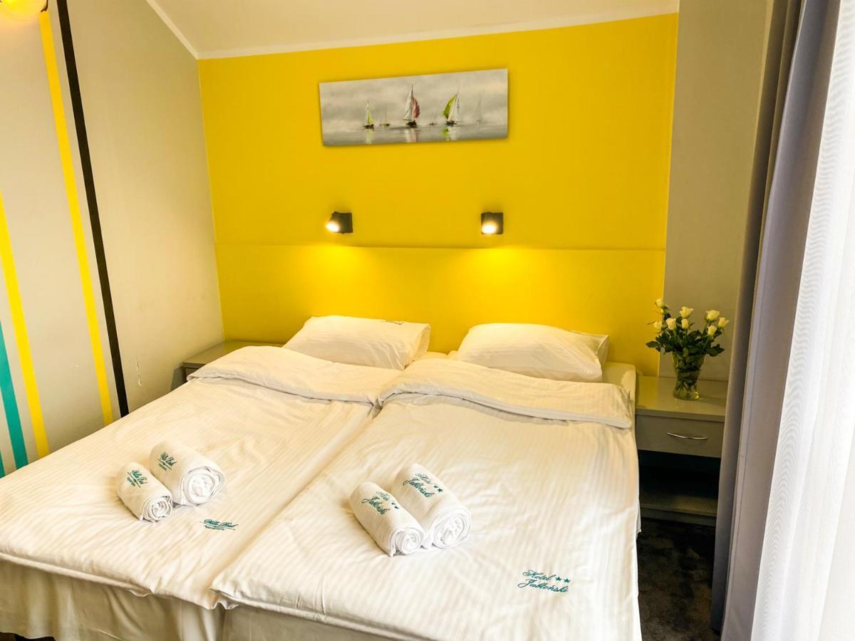 Hotel Jablonski Stawiguda Buitenkant foto